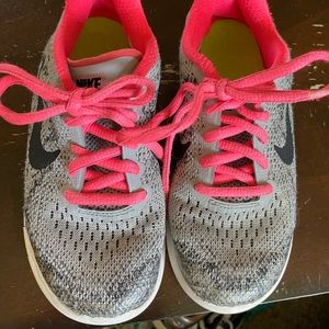 Used Nike Free RN kid’s shoes